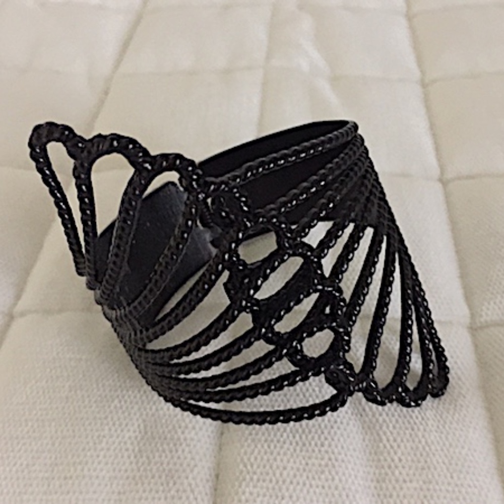 Art Deco Style Expandable Cuff Bracelet